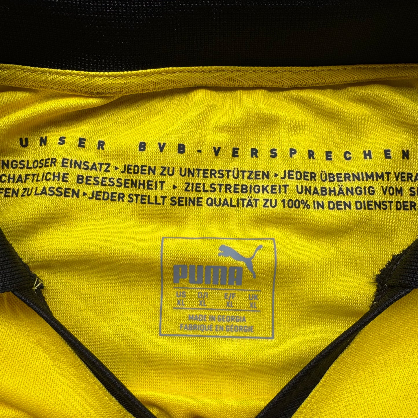 Puma 2015-2016 Borussia Dortmund 09 Home Jersey