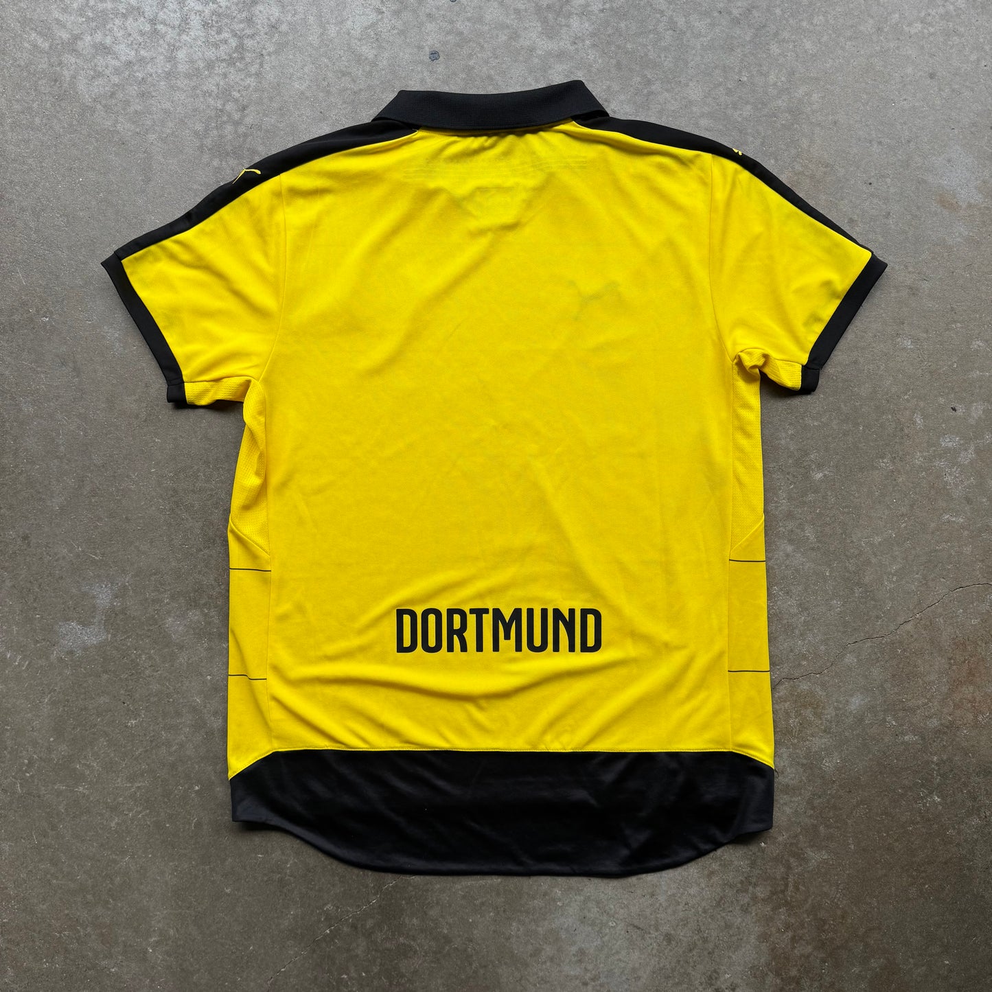 Puma 2015-2016 Borussia Dortmund 09 Home Jersey